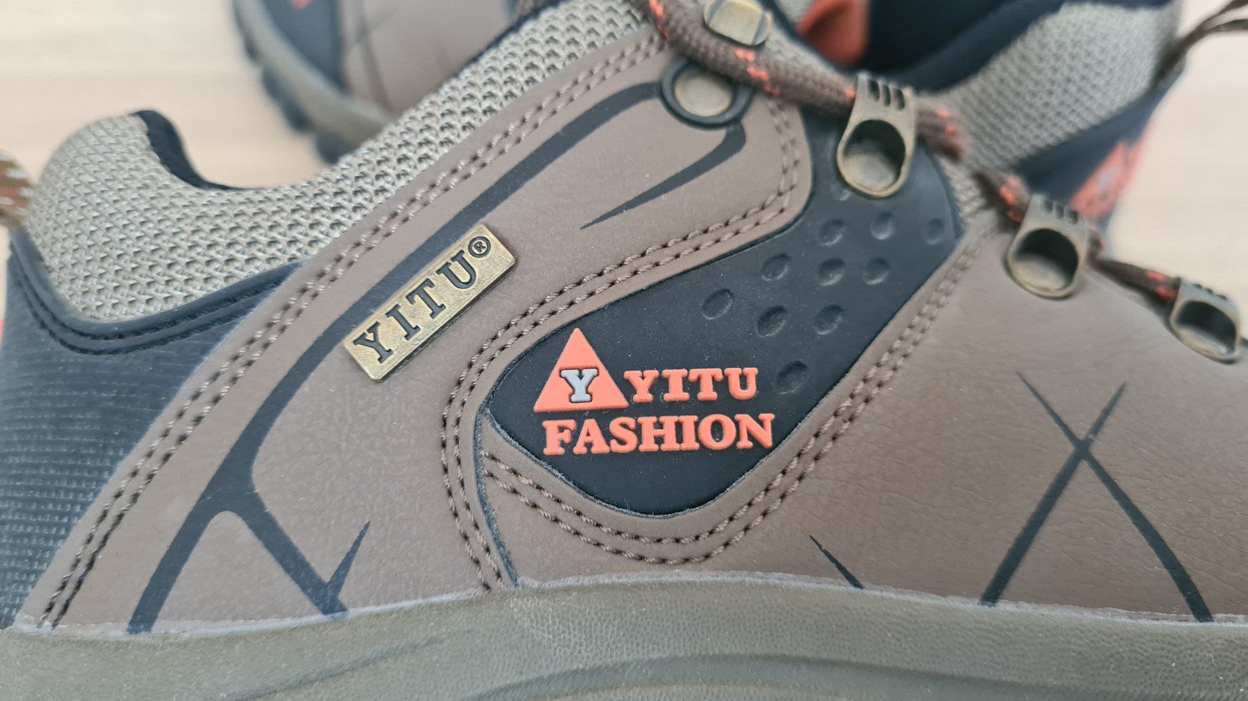 Herrenschuhe: Outdoorschuhe Yitu Gr 40 – Gebraucht aus Zürich von Agios 2