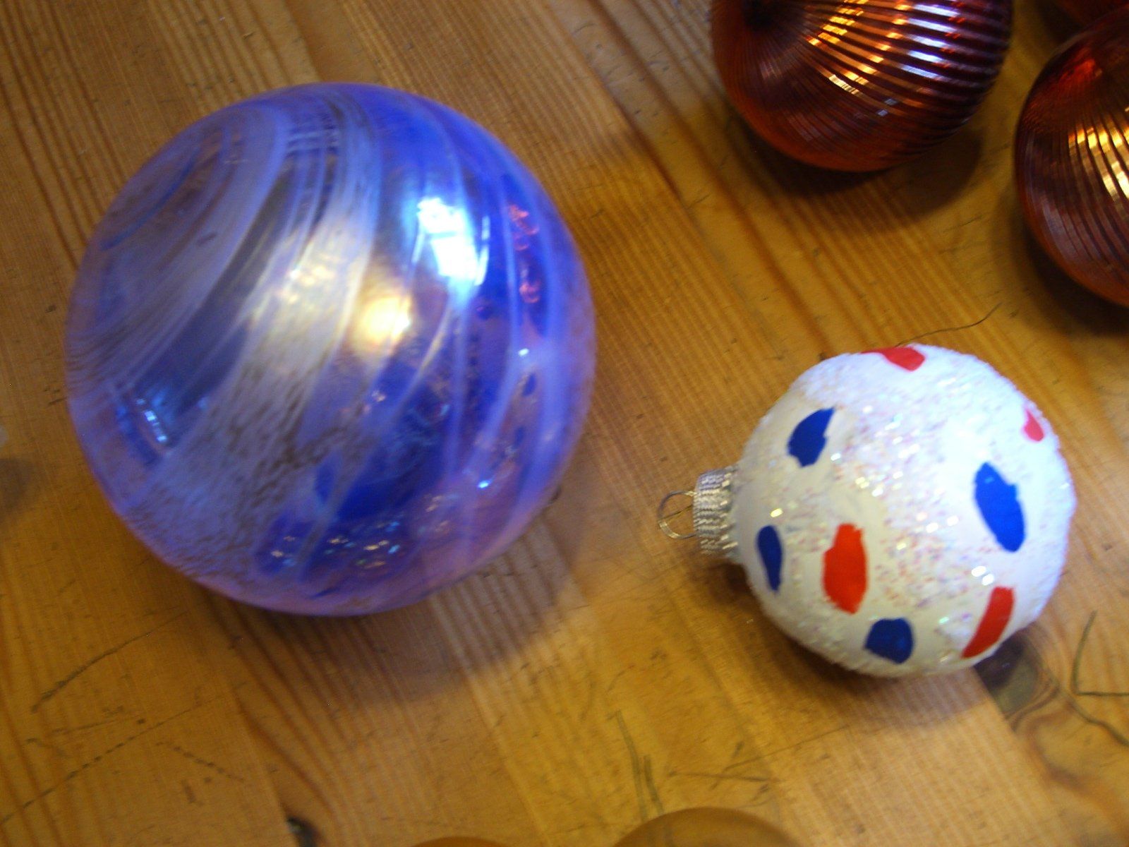 Tutte le decorazioni: z.T. alter Weihnachtsbaum Schmuck – Usato da Winterthur venduto da Ghandi5 7