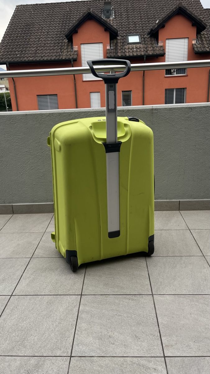 Samsonite Valigie: Samsonite Reisekoffer Hartschale mittelgross – Usato da Emmenbrücke venduto da Hamster-Traum 1