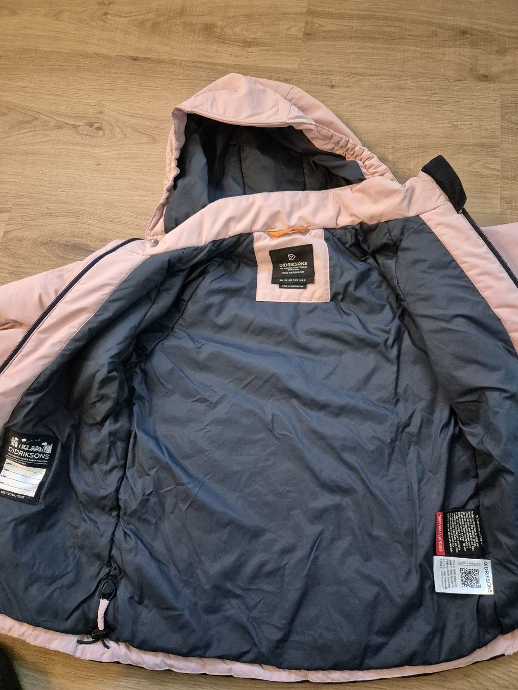 Didriksons Giacche & Cappotti: Winterjacke Didriksons rosa Grösse 130 – Usato da Adliswil venduto da Stardust11 3