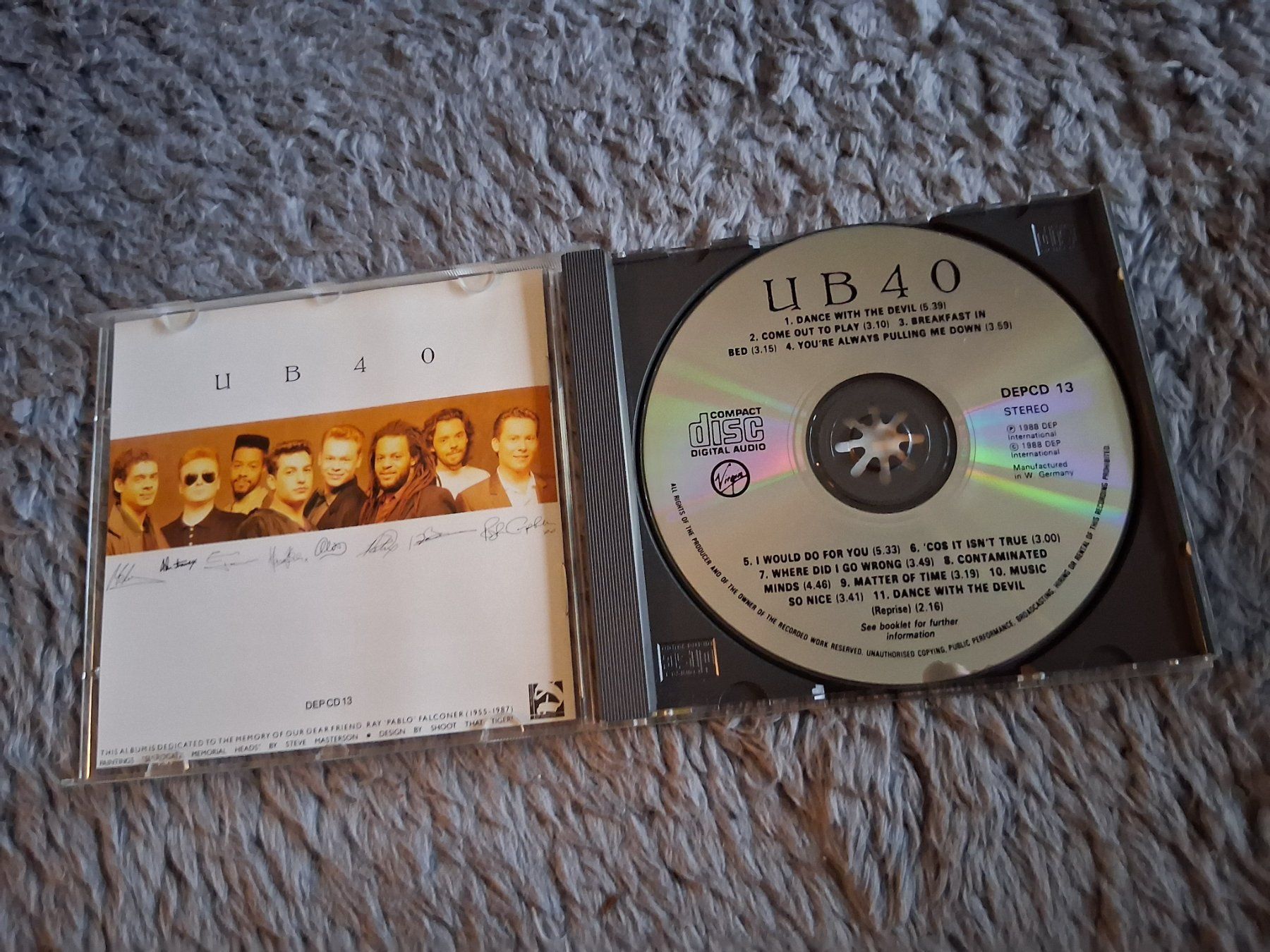 CD: UB 40     CD – Usato da Wetzikon ZH venduto da Ramones01 2