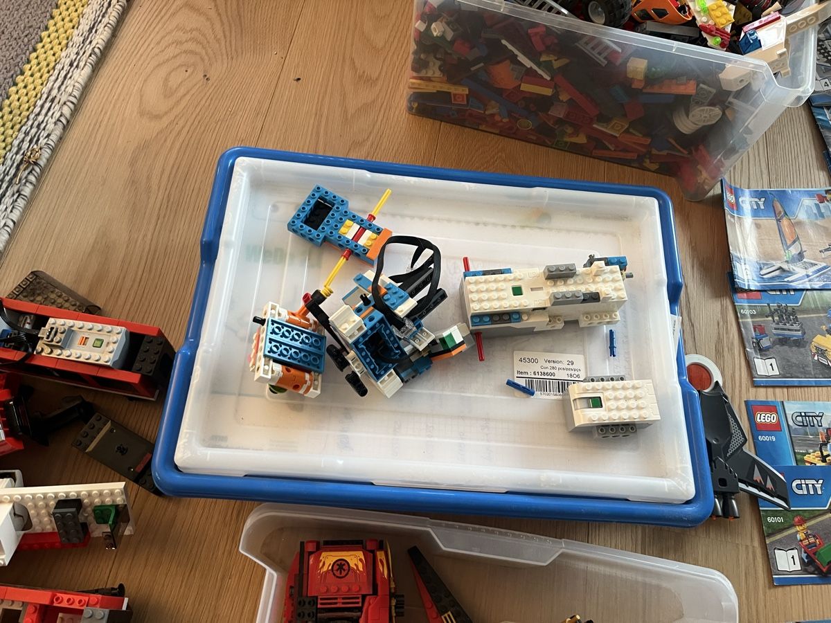 Lego Giocattoli: Riesige Lego Sammlung. Starwars, Mindstorms, Eisenbahn uvm – Usato da Uster venduto da ywicki 1