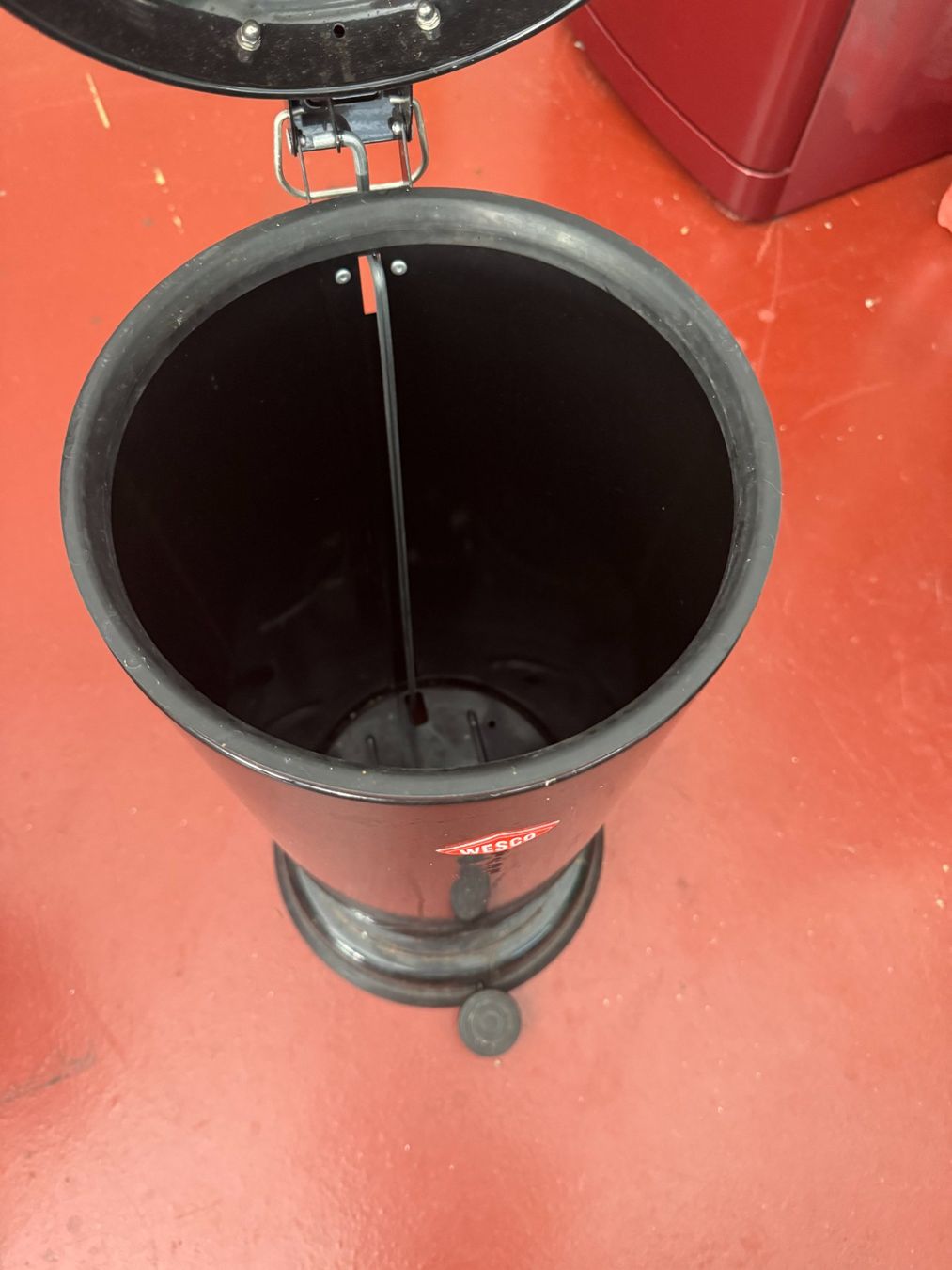 Wesco Cestini per rifiuti: Vintage Wesco Treteimer – Usato da Zürich venduto da koala_1234 3