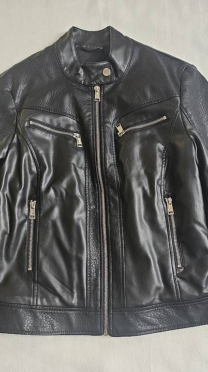 Guess Vestes: GUESS – Neuf (Voir description) à Balsthal par dra_292z 1