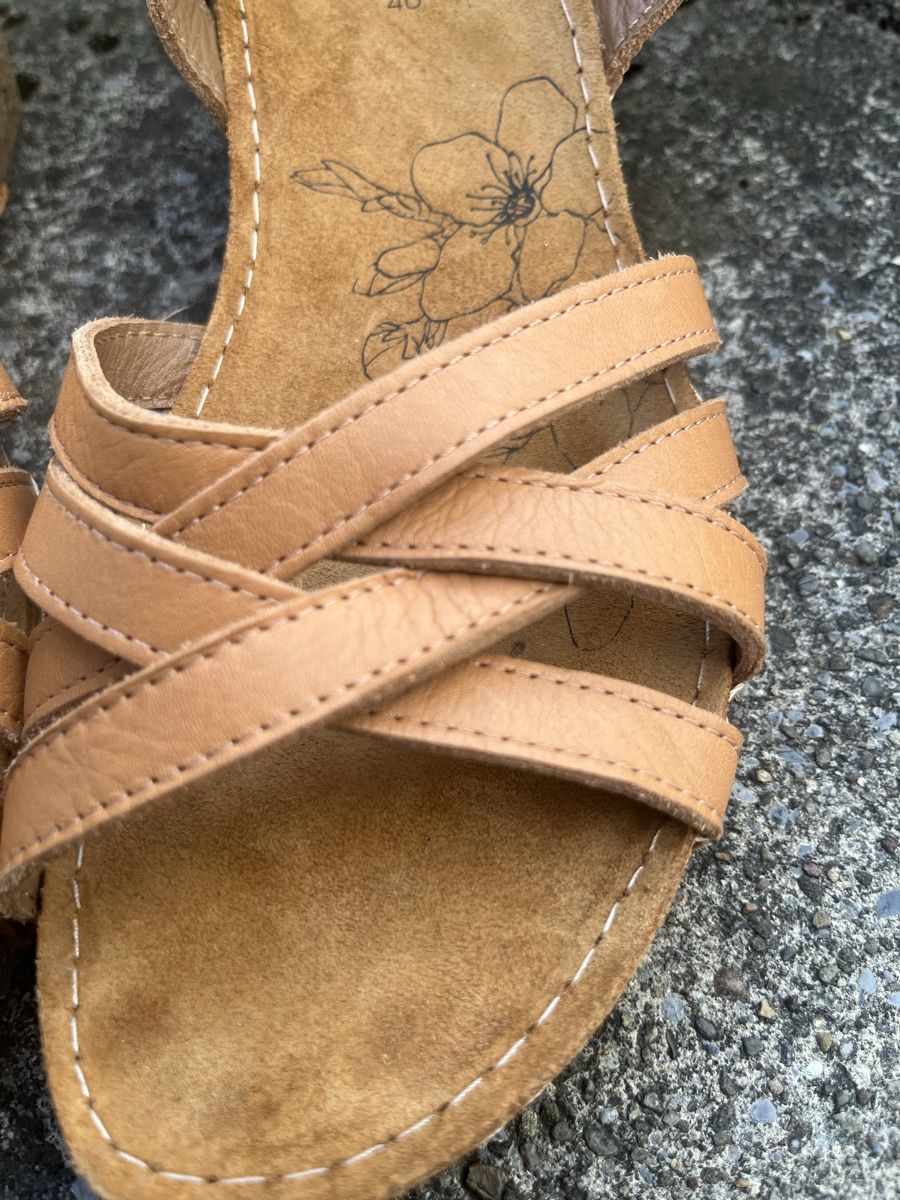 Chaussures femmes: Sandale Leder Gr40 Neuwertig – Neuf (Voir description) à Uster par Corina0111114 1