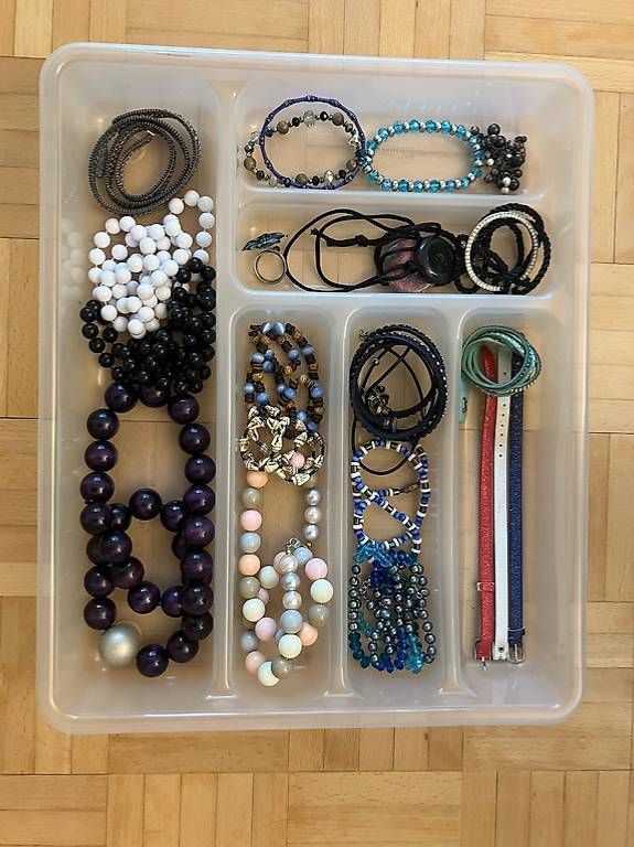 Altri gioielli: Modeschmuck 23-teilig – Usato da Kloten venduto da Groupie17