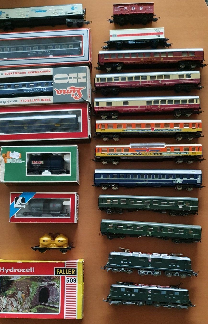 Lima Modellini di ferrovie: LIMA Modelleisenbahn – Usato da Kreuzlingen venduto da Rschweiz1 1