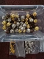 Basteln: Viele goldige & silberne Schmuck-Kugeln, Top!