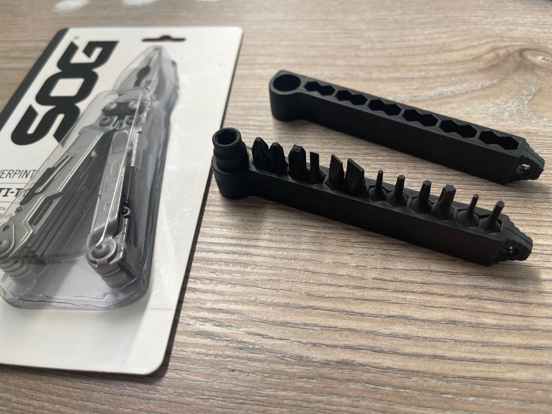 Tutti gli attrezzi: SOG Power Pint Mini Multitool + Bit-Set Neu! – Nuovo (secondo la descrizione) da Aesch BL venduto da CollectorsBest 4