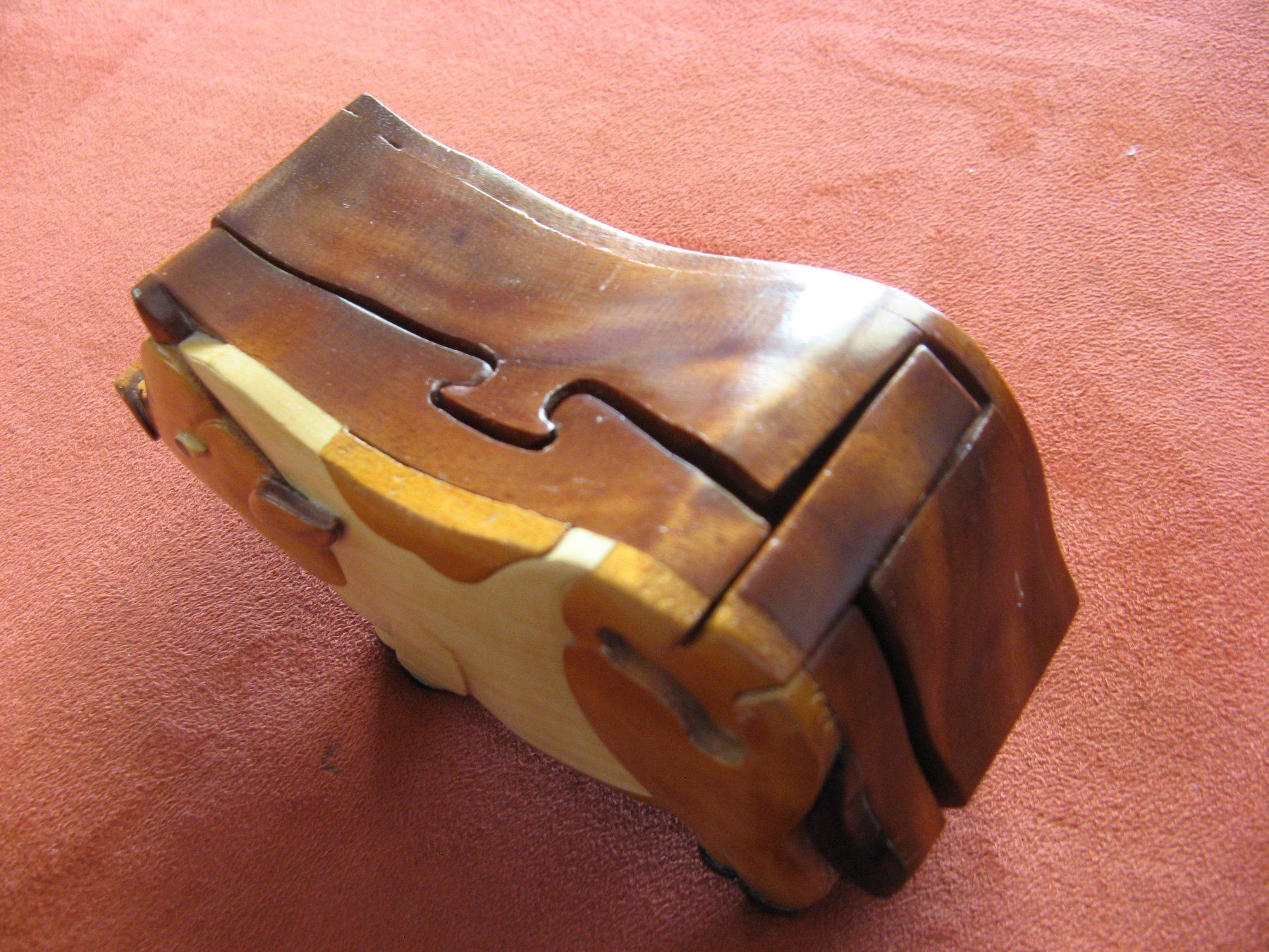 Statuette: Holzbox Säuli mit Geheimfach – Usato da Zürich venduto da apil 9