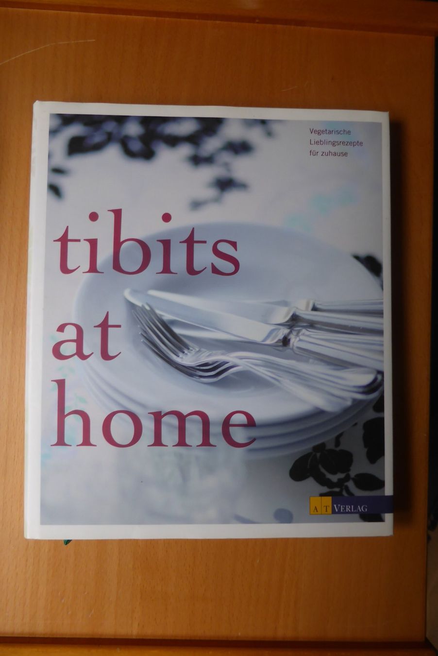 Libri: Kochen vegetarisch - Tibits at home – Nuovo (secondo la descrizione) da Brunnadern venduto da lesezirkel