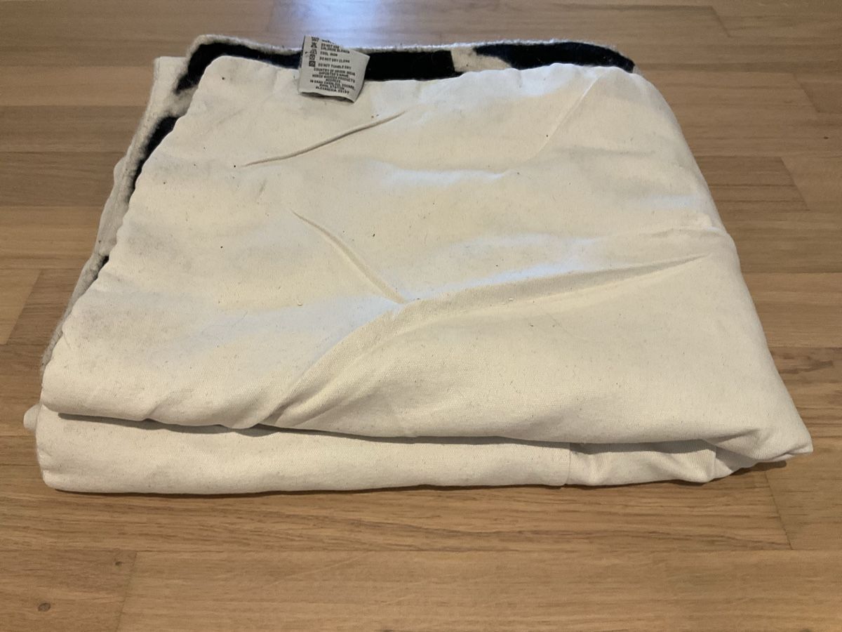 Tappeti: Schwarz-weisser Läufer Teppich  – Usato da Boniswil venduto da Leo.E 1