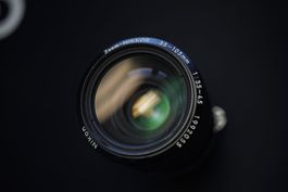 Nikon Zoom-Nikkor 35-105mm f-3.5-4.5