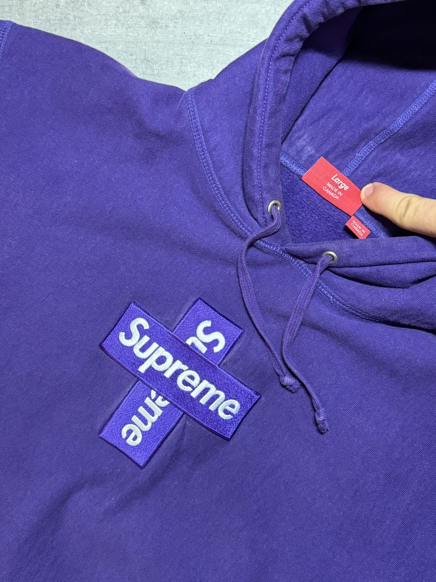 Pullover & Sweatshirts: Supreme Cross Box Logo Hooded Sweatshirt – Gebraucht aus Heiligkreuz (Mels) von car_rt9w 1