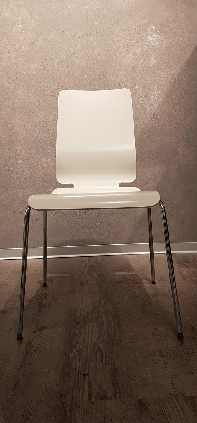 Stühle: Stuhl modern weiss Holz/Metall – Gebraucht aus Burgdorf von