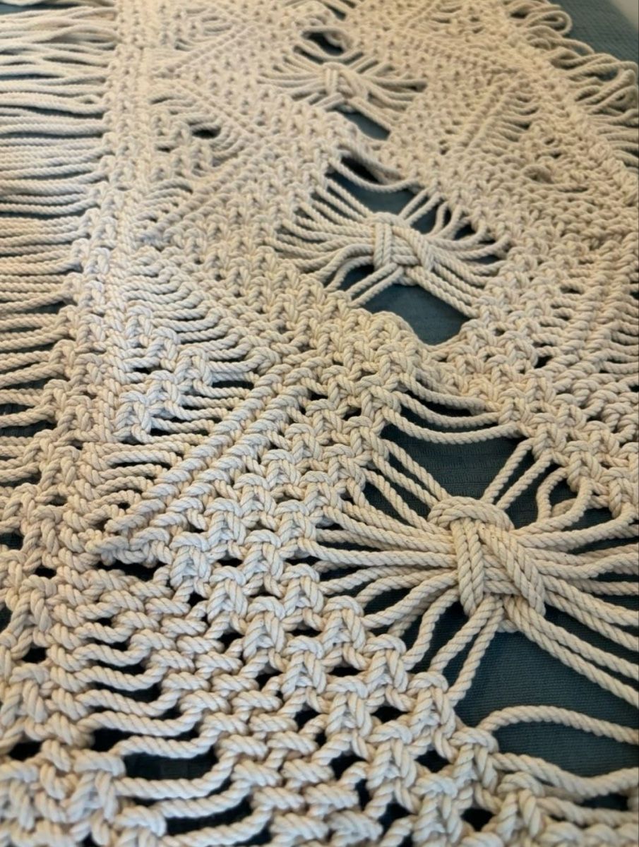 Boohoo Tutte le decorazioni: Handgemachtes Makramee Wandbehang - Boho Chic Deko! – Usato da Esslingen venduto da Sereno3 4
