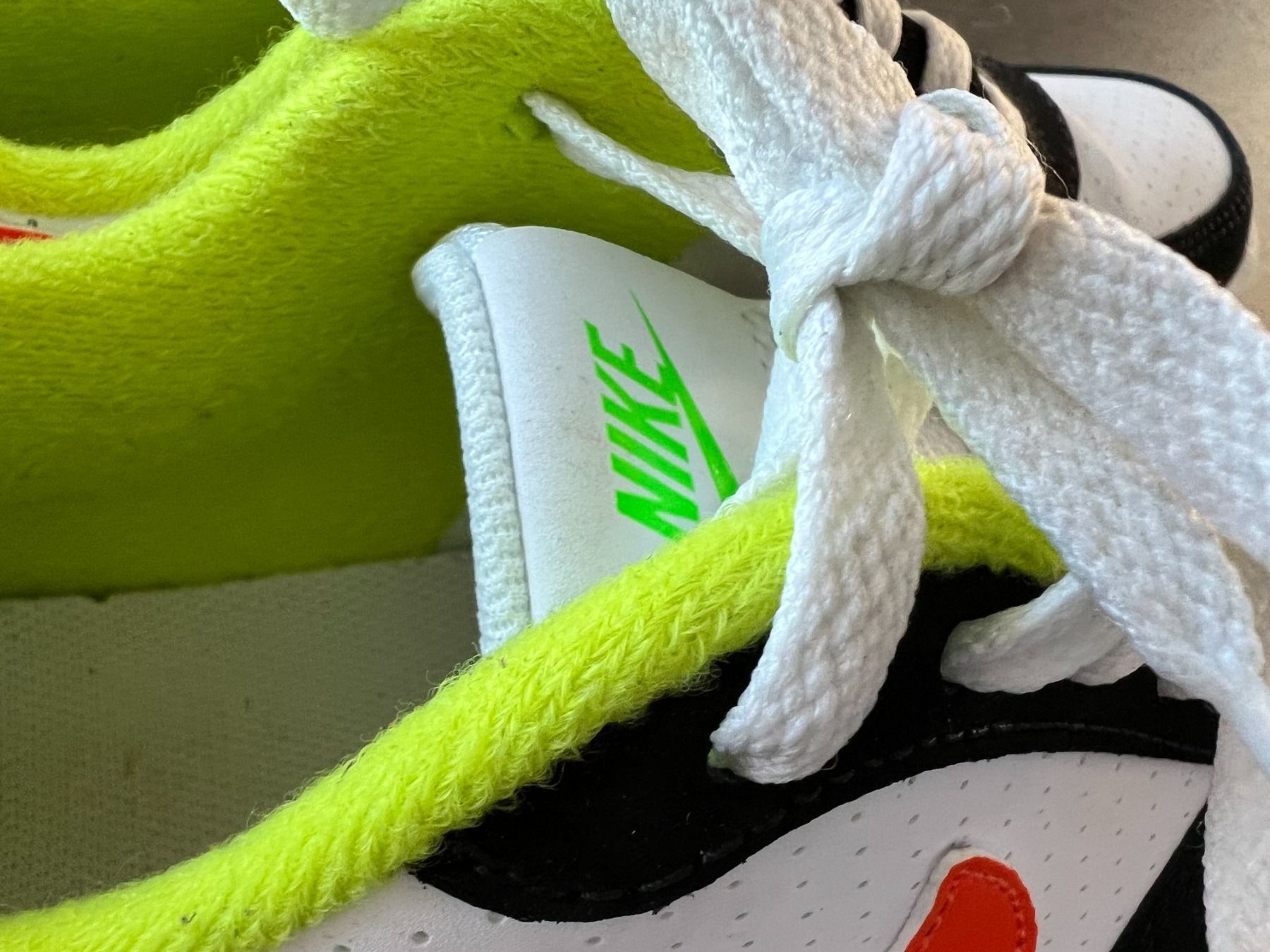 Nike Scarpe da uomo: NIKE Schuhe, Neu Gr. 36,5 – Nuovo (secondo la descrizione) da Walzenhausen venduto da Cerna007 5