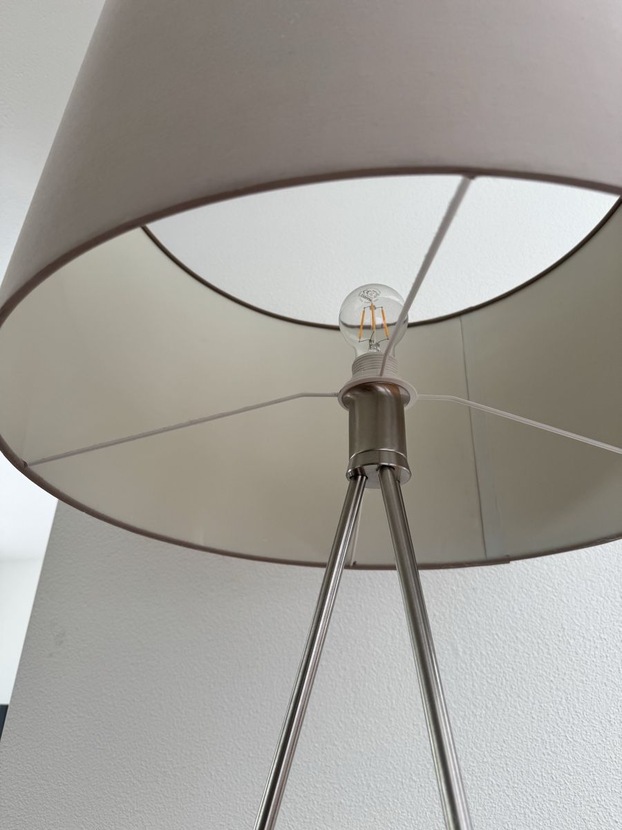 Lampade: Stehlampe – Usato da Zollikerberg venduto da map_9kh7 3
