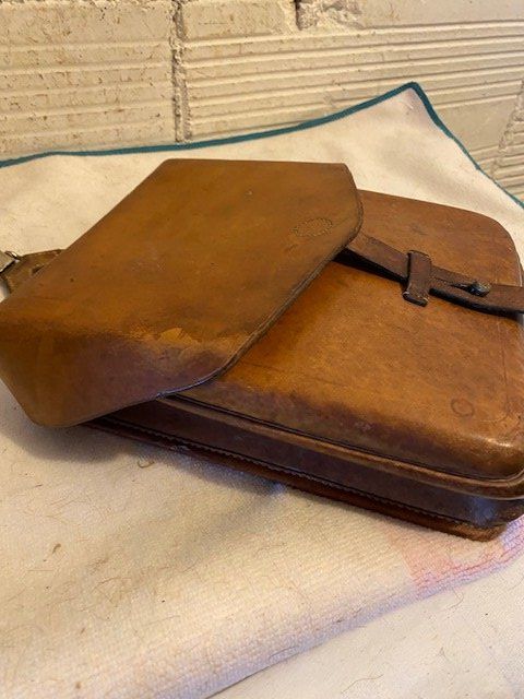 Schweizer Armee Borse: MILITÄRTASCHE ORD. FOURIER  1920  CH ARMEE – Usato da Chur venduto da silbermon 2