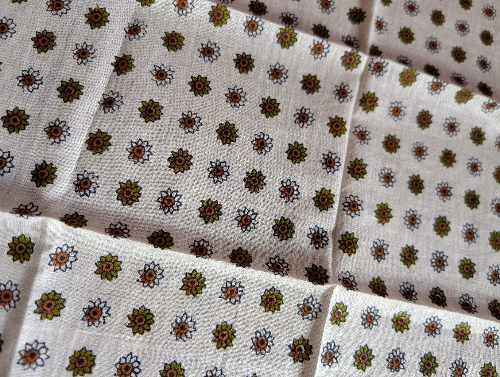 Foulard & Sciarpe: Sommerliches Halstuch/Kopftuch/Nikituch – Usato da Nänikon venduto da Haexli_70 1