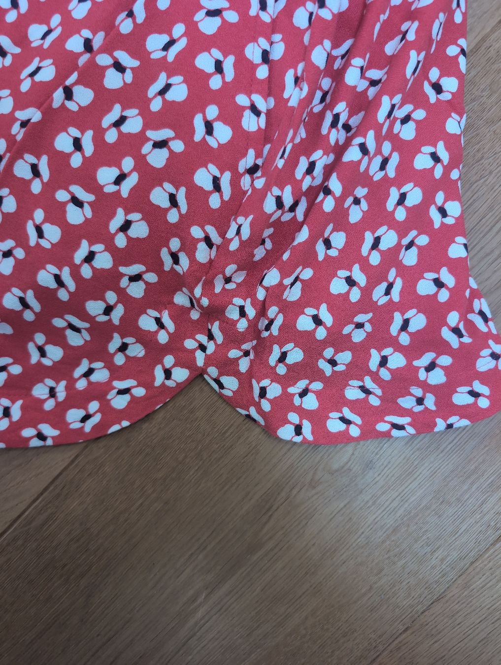 Pantaloni: Short liberty orange, taille haute – Usato da Fribourg venduto da MathiiR 1