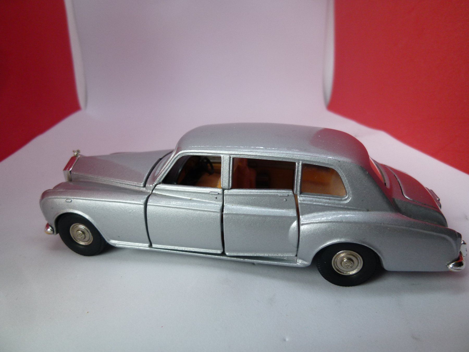Rolls Royce Modellini d'auto: TOMICA / DANDY -  Rolls Royce Phantom VI - schwer - Japan – Usato da Reiden venduto da Aston2 4