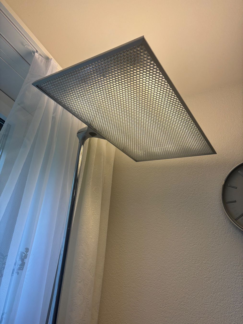 Lampade: Stehlampe LED – Usato da Bern venduto da Iuliia_novova