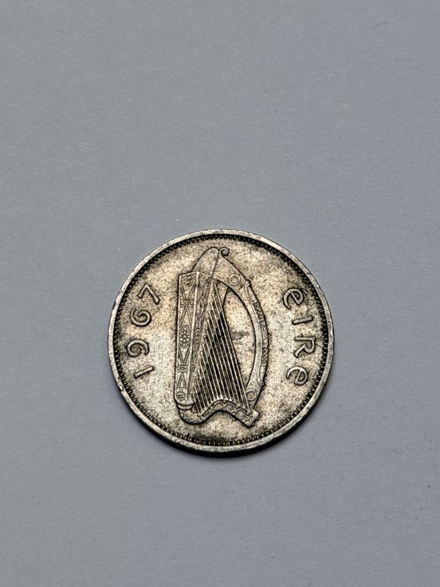 Tutti le monete: Pièce 6 pence EIRE 1961 4.51g état correct – Usato da La Tour-de-Trème venduto da Ahamaya