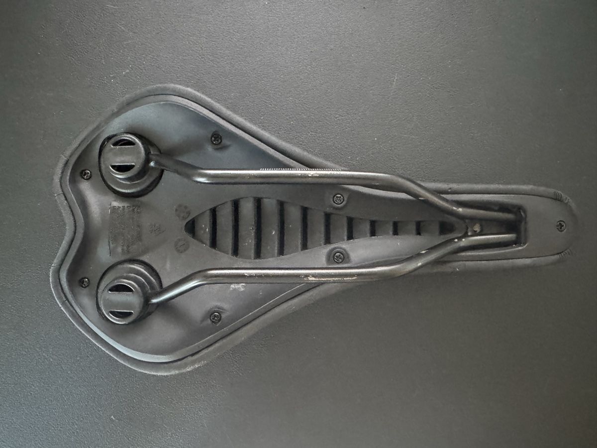 Pezzi di ricambio: Fahrradsattel Crivit Memory Foam – Usato da Dübendorf venduto da Tuly96 1