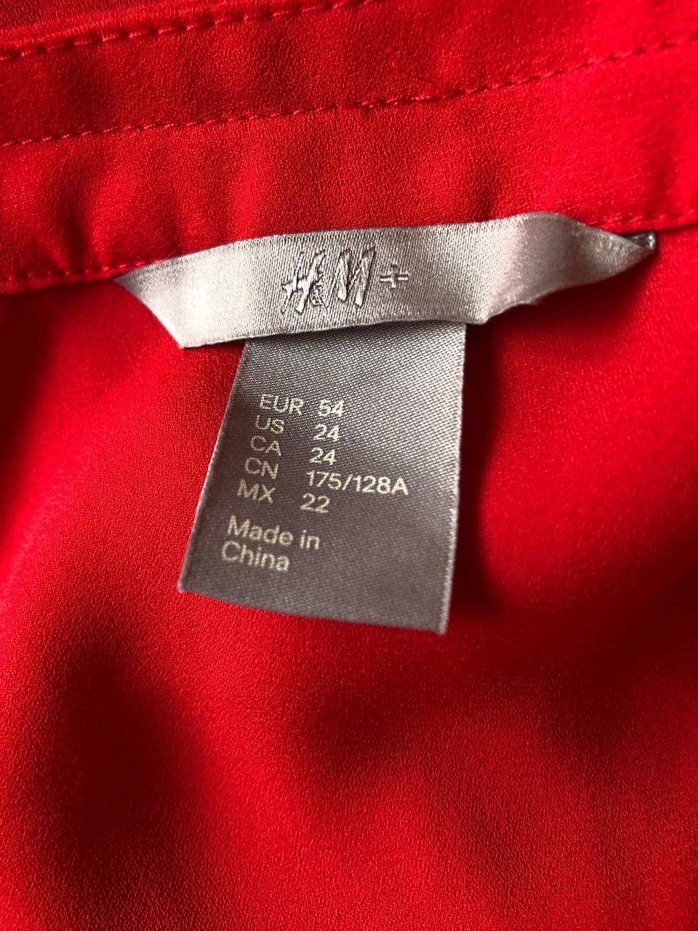 H&M Blusen: Rote Damenbluse, Grösse 54 – Gebraucht aus Bern von Nole6 2