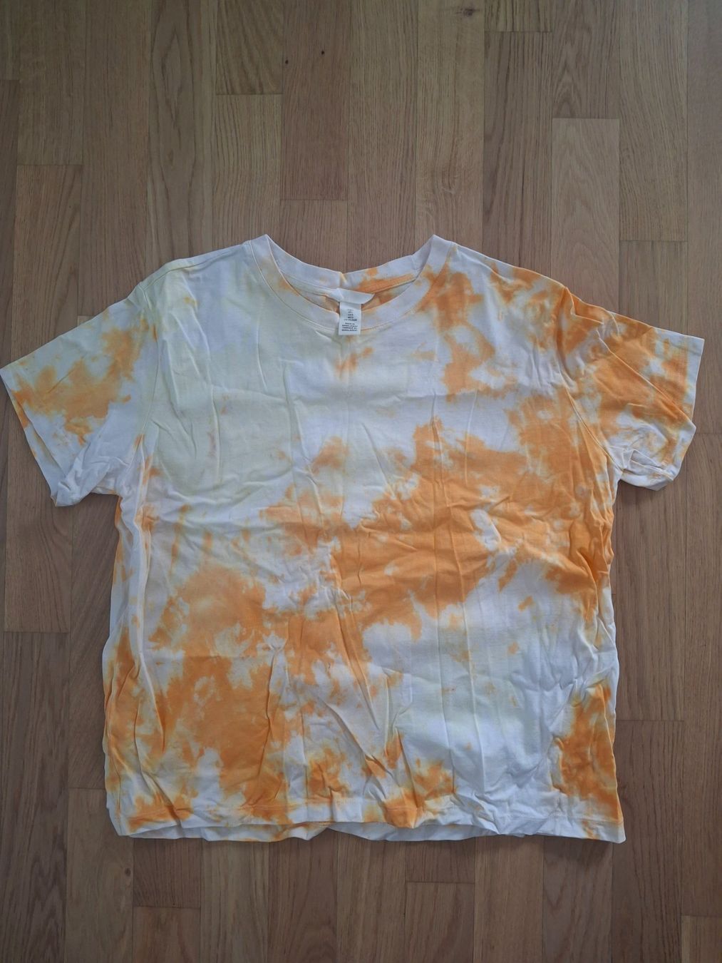 H&M T-shirt: Batik T-Shirt – Nuovo (secondo la descrizione) da Luzern venduto da gab_726g