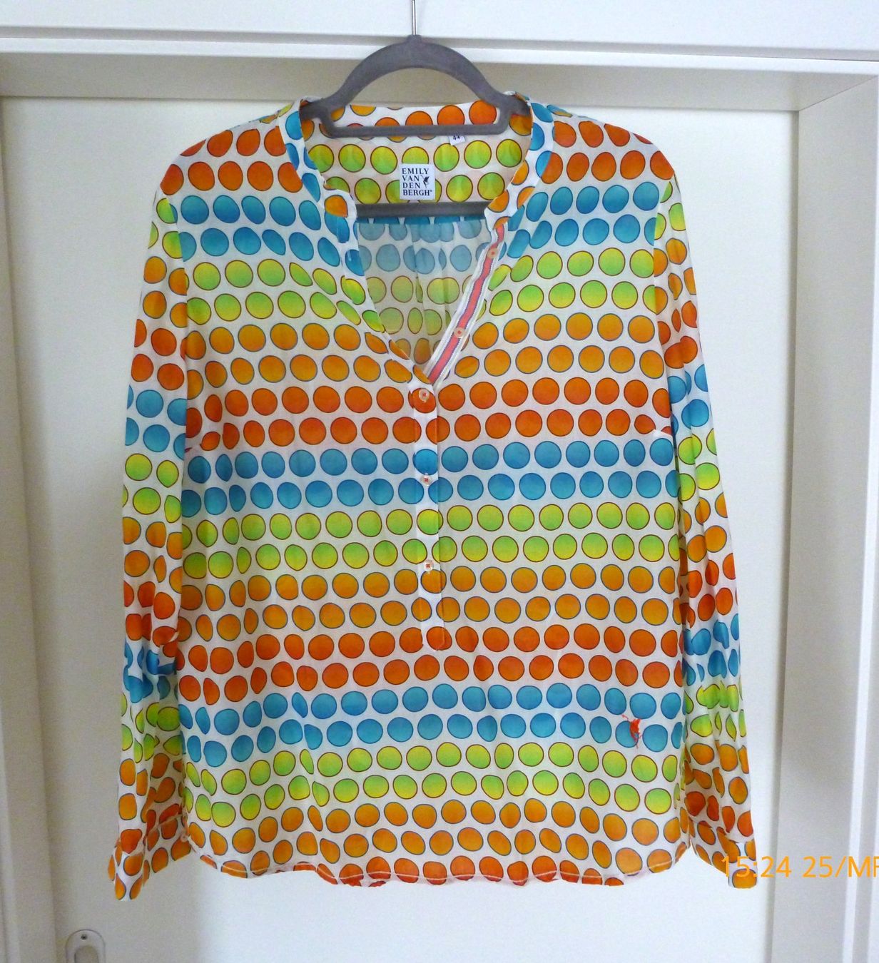 Emily van den Bergh Camicette: EMILY VAN DEN BERGH BLUSE GR.42/44 NEU – Nuovo (secondo la descrizione) da Läufelfingen venduto da Kamari