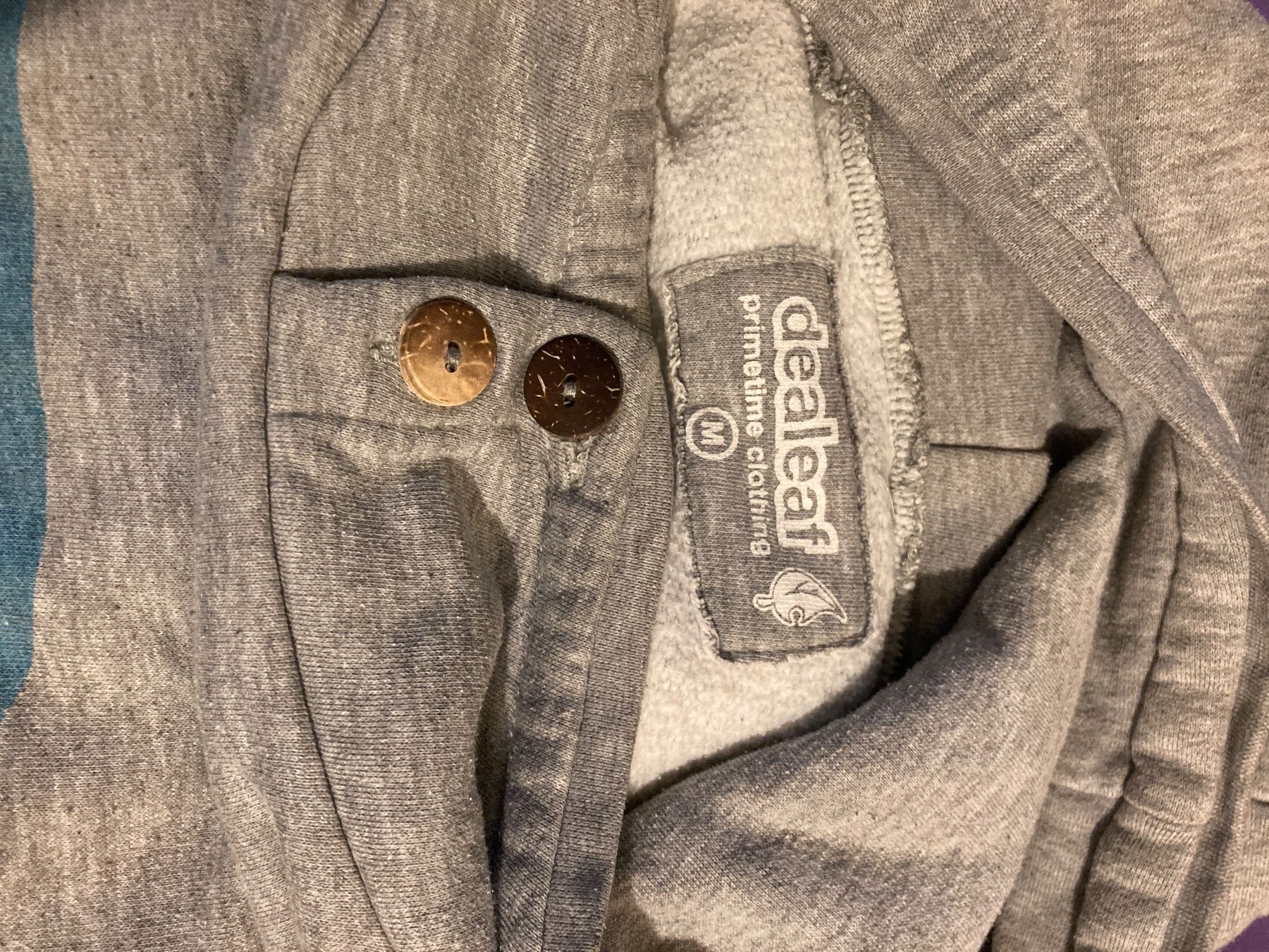 Pulls & Sweat-shirts: Dealeaf Hoodie M – D'occasion à Zürich par Frangipan23 2