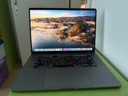 MacBook Pro 16" 16 GB RAM 512 GB Speicher