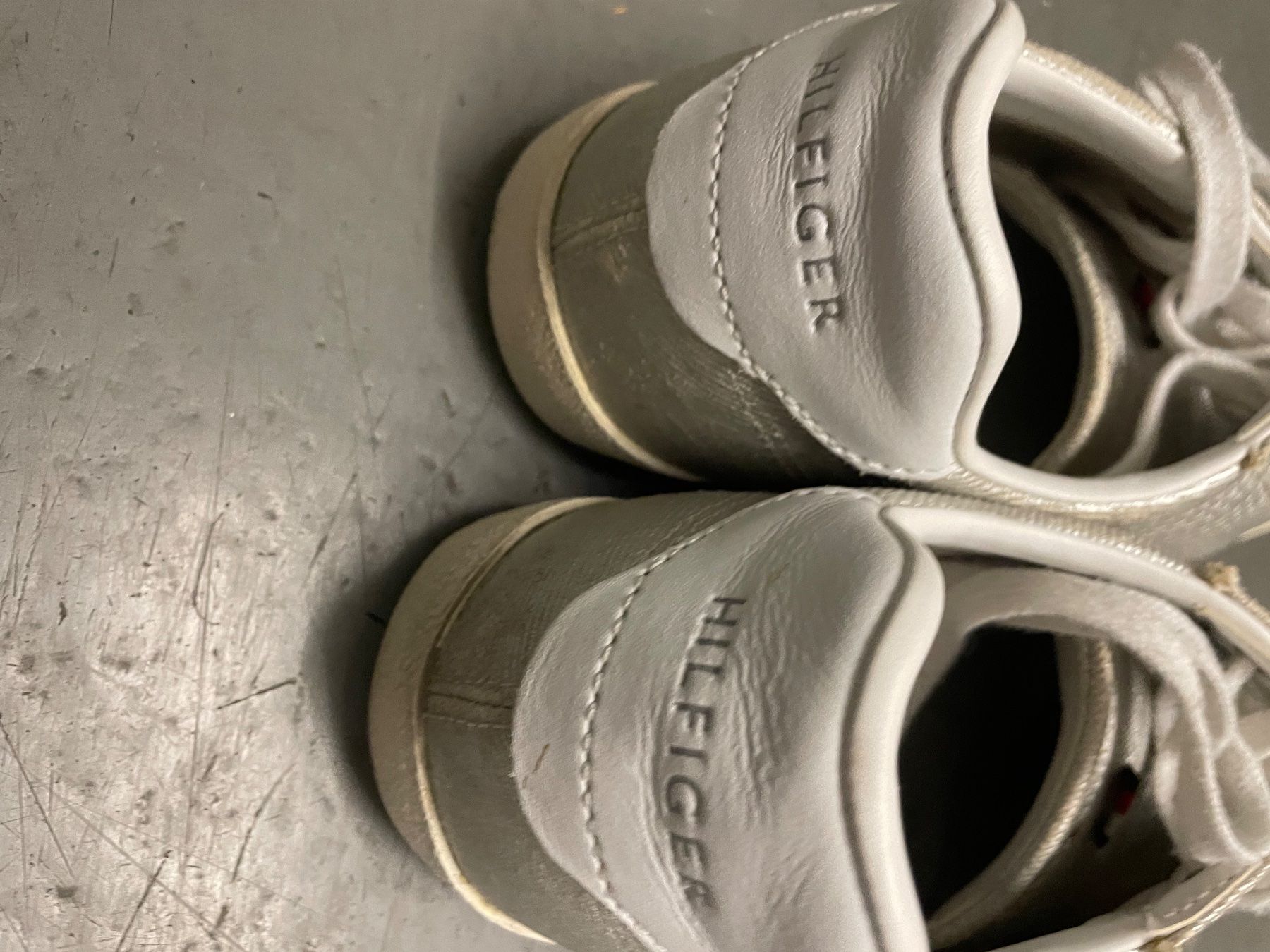 Tommy Hilfiger Scarpe da donna: Tommy Hilfiger Sneakers – Usato da Zürich venduto da Ivona3 4