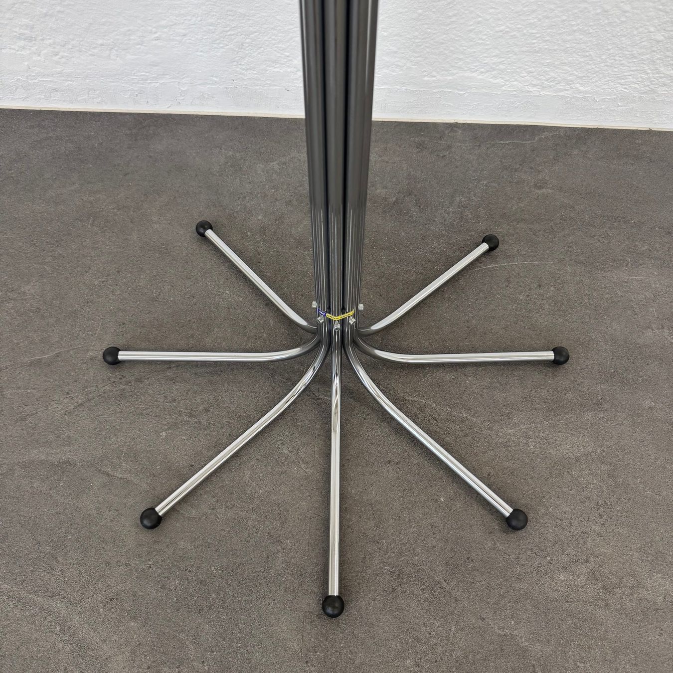 Garderobe: Top Design Cactus Garderobenständer – Gebraucht aus Schönenwerd von mcofficeshop 4