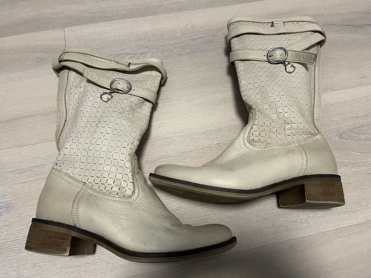 Guess Scarpe da donna: Lederstiefeletten Guess beige 36 – Usato da Birrwil venduto da vanyboo