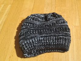 Mütze mit Duttloch S