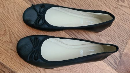 Ballerina von 5th Avenue, Gr. 42, Schwarz, Leder NEU