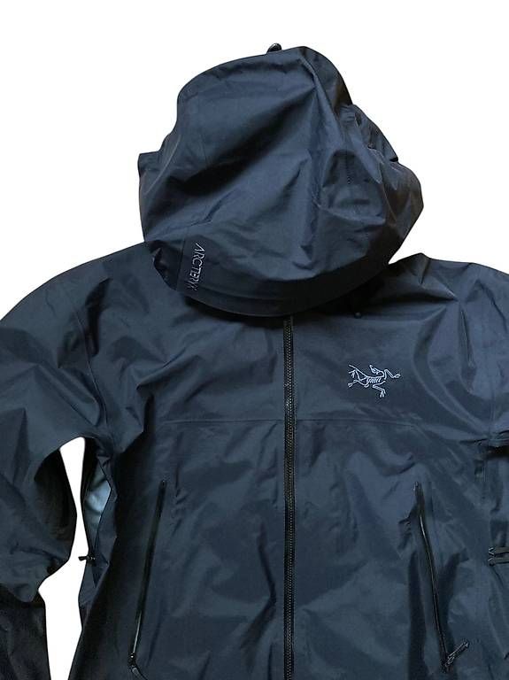 Arcteryx Giacche: ARCTERXY GORE-TEX BETA SL JACKET (M) – Nuovo e nell'imballaggio originale da Neuchâtel venduto da k_og_noums 1