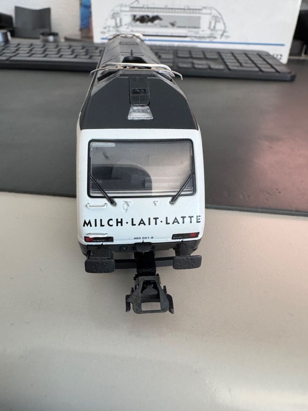 Märklin Modellini di ferrovie: Märklin Re 460 Milch digital – Usato da Köniz venduto da Henebe 3