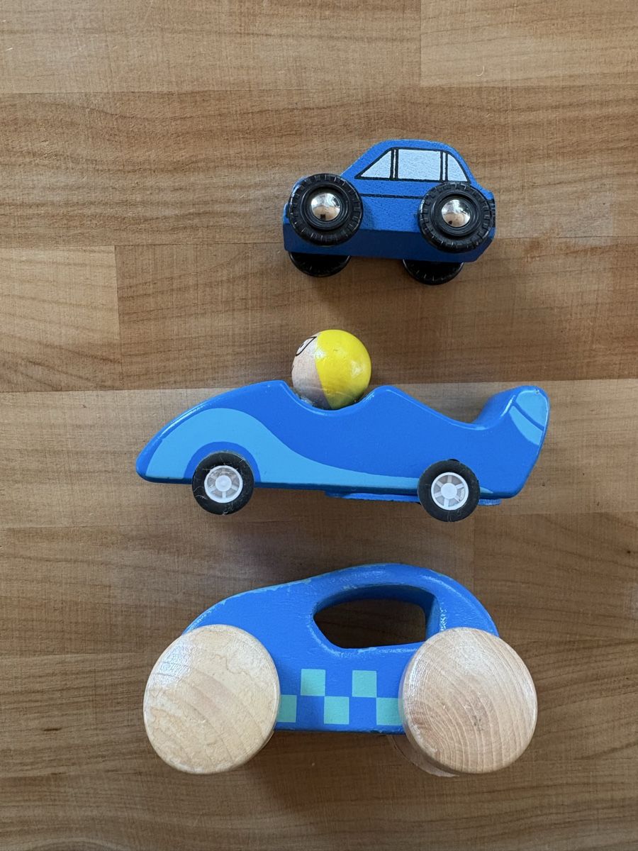 Giocattoli: 3 Auto aus Holz – Usato da Rümlang venduto da SchumBru10 1
