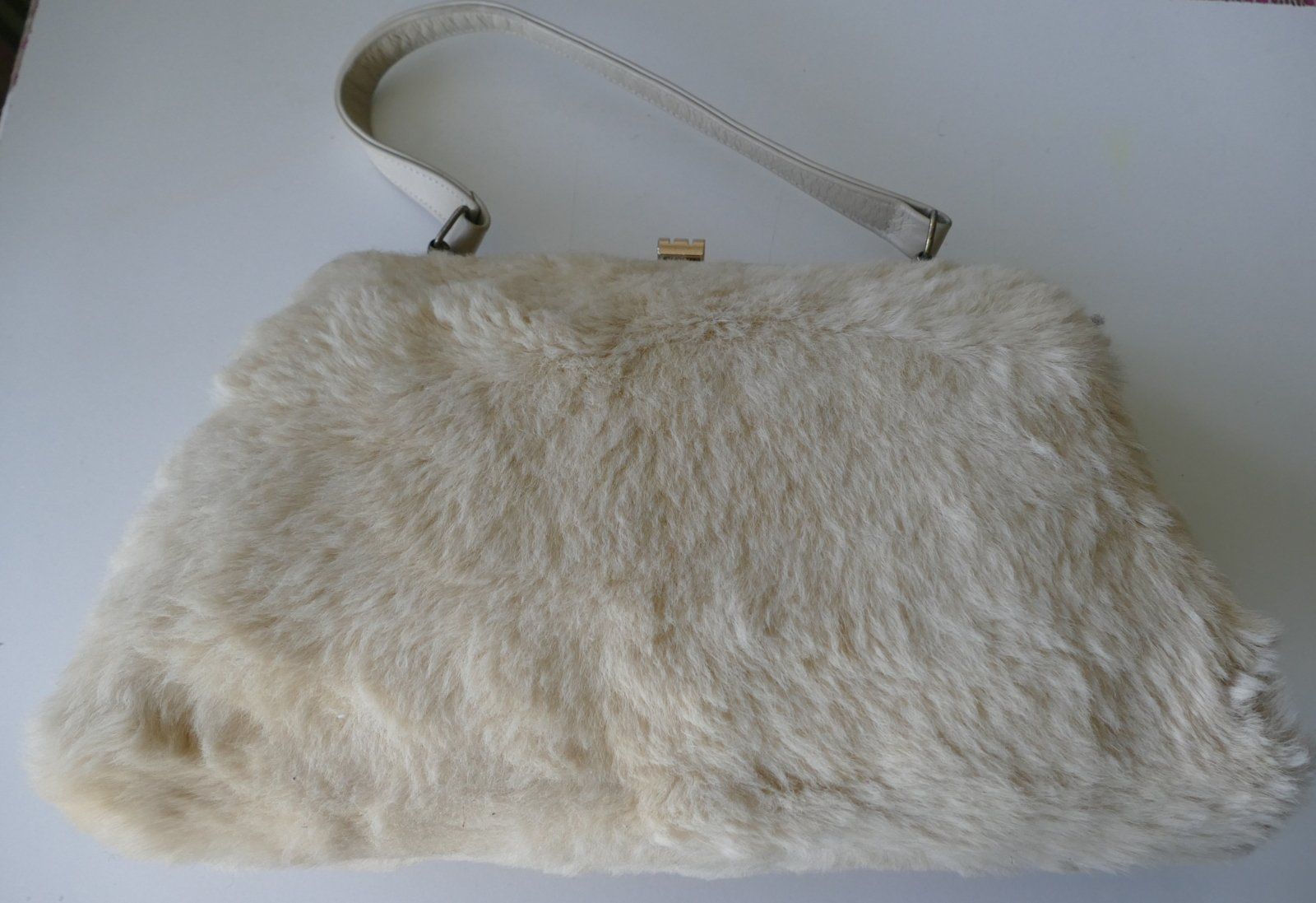 Borse da donna: Handtasche – Usato da Dietlikon venduto da kes_j6d7