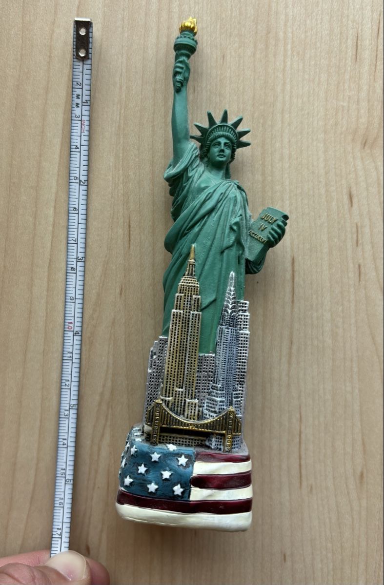 Figurines: Figurine Statut de la liberté  – Neuf (Voir description) à Denens par RomainSecondeMain 1