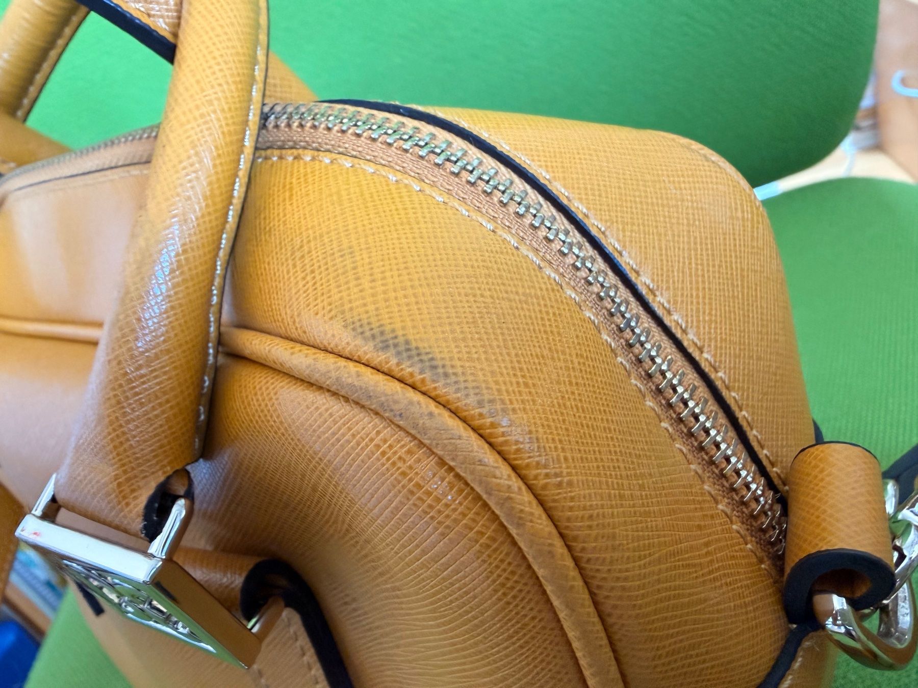 Coccinelle Borse da donna: Kleine Tasche von COCCINELLE – Usato da Frauenfeld venduto da Scleo 7