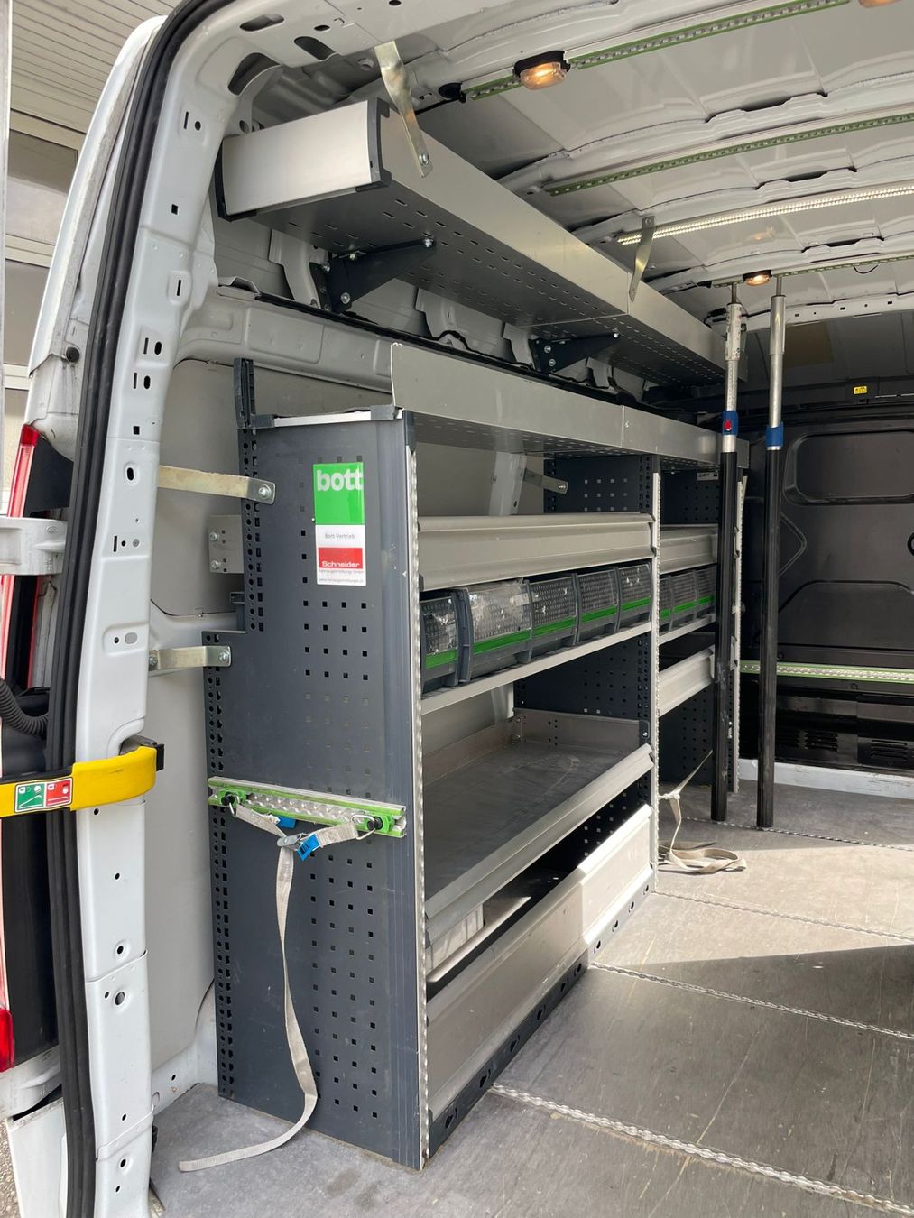 Ford Veicoli commerciali: Ford Transit Custom L2H2 – Usato da Bülach venduto da Balti_8180 8