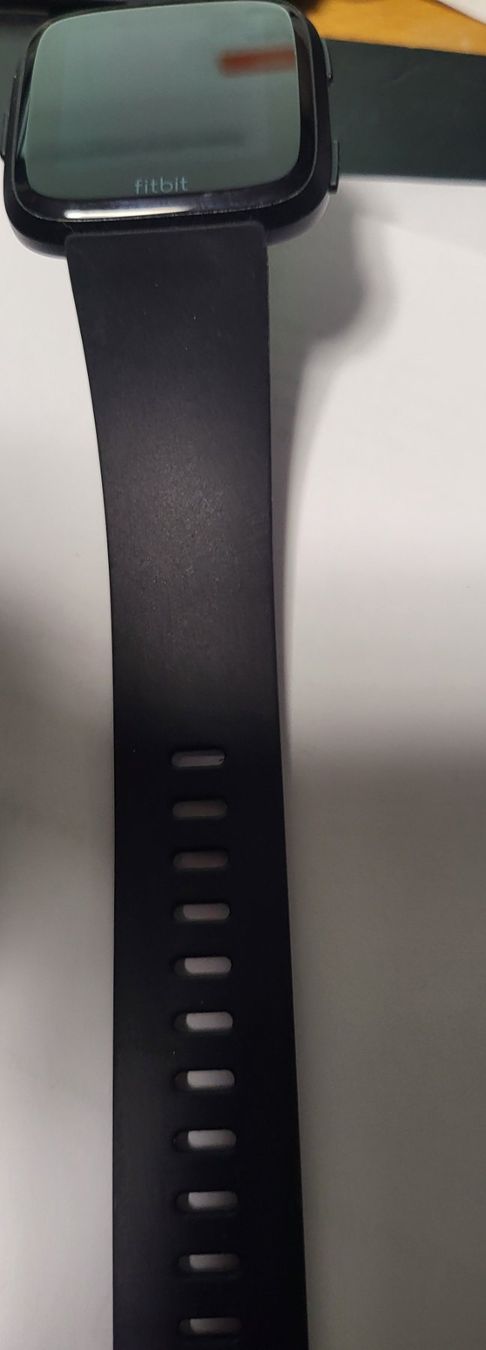 Fitbit Smartwatch: Fitbit Versa Smartwatch, Top Zustand! – D'occasion à Konolfingen par noie 8