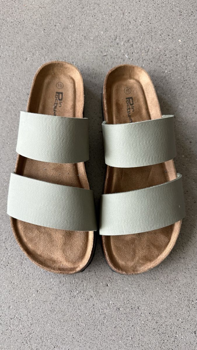 Scarpe da donna: Bequeme, schöne Sandalen Gr. 40 – Usato da Luzern venduto da mar_x96f 1