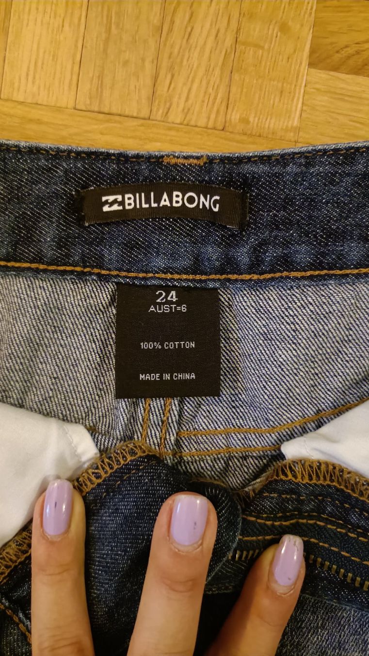 Jeans: Jeans Shorts Billabong Gr. 24 – Nuovo (secondo la descrizione) da Dübendorf venduto da Me_sa 2