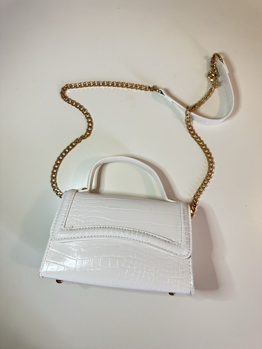 Borse da donna: Kleine weisse Tasche – Nuovo (secondo la descrizione) da Uetikon am See venduto da jael_87 2